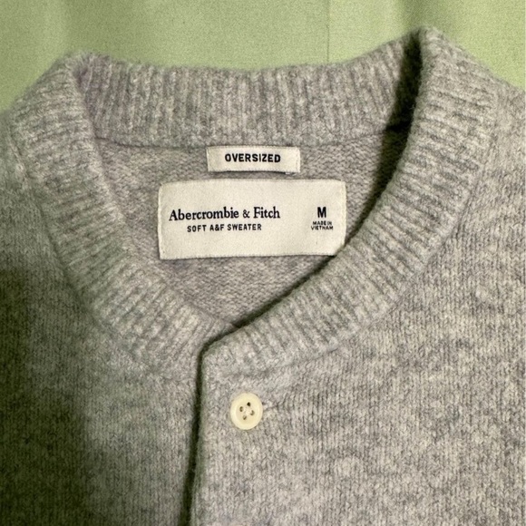 Abercrombie and fitch grey knit oversized sweater w/ buttons - Picture 2 of 4